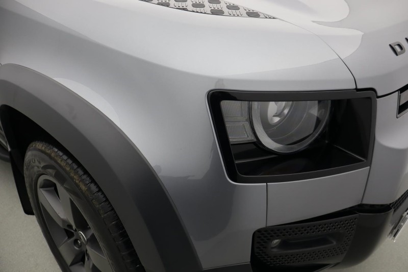 Used Land Rover Defender 2023 for sale - 76981291: Photo 17