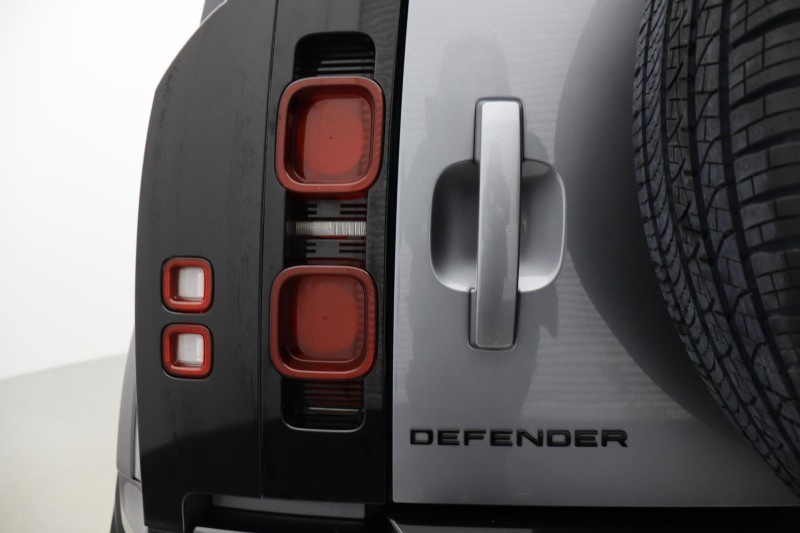 Used Land Rover Defender 2023 for sale - 76981291: Photo 26