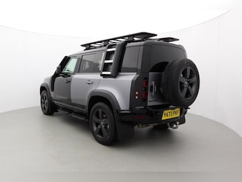 Used Land Rover Defender 2023 for sale - 76981291: Photo