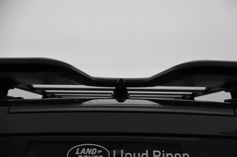 Used Land Rover Defender 2023 for sale - 76981291: Photo 32