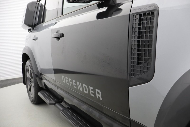 Used Land Rover Defender 2023 for sale - 76981291: Photo 38