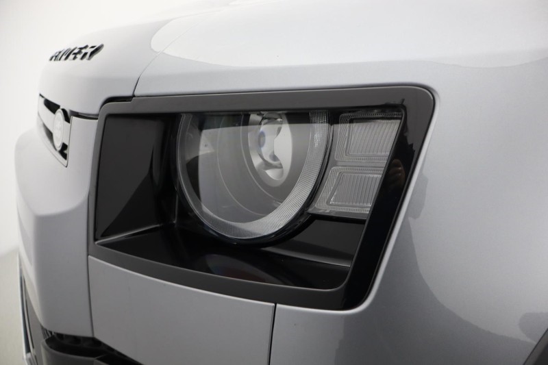 Used Land Rover Defender 2023 for sale - 76981291: Photo 43