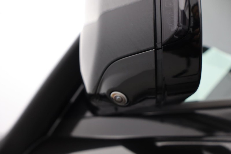 Used Land Rover Defender 2023 for sale - 76981291: Photo 46