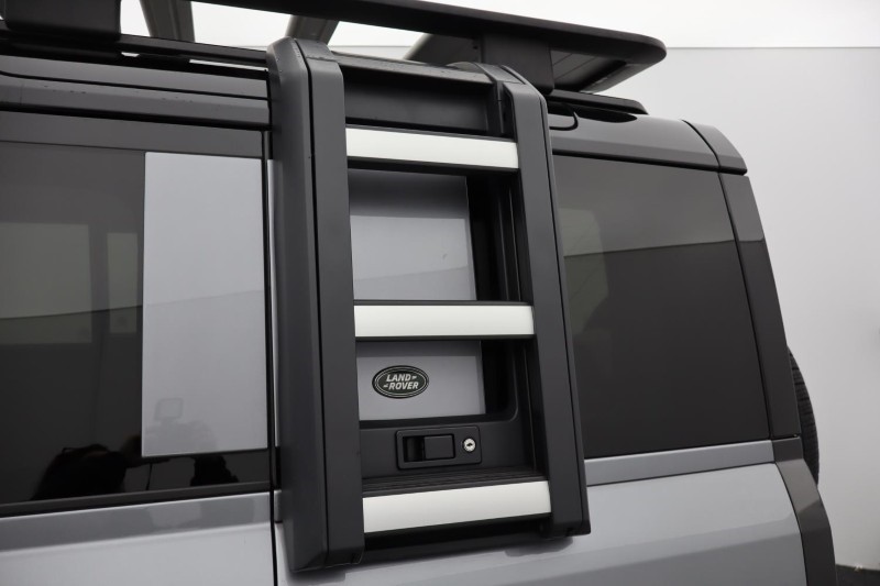 Used Land Rover Defender 2023 for sale - 76981291: Photo 48