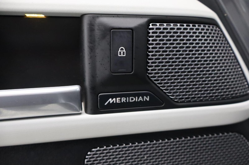 Used Land Rover Defender 2023 for sale - 76981291: Photo 49