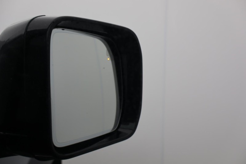 Used Land Rover Defender 2023 for sale - 76981291: Photo 52