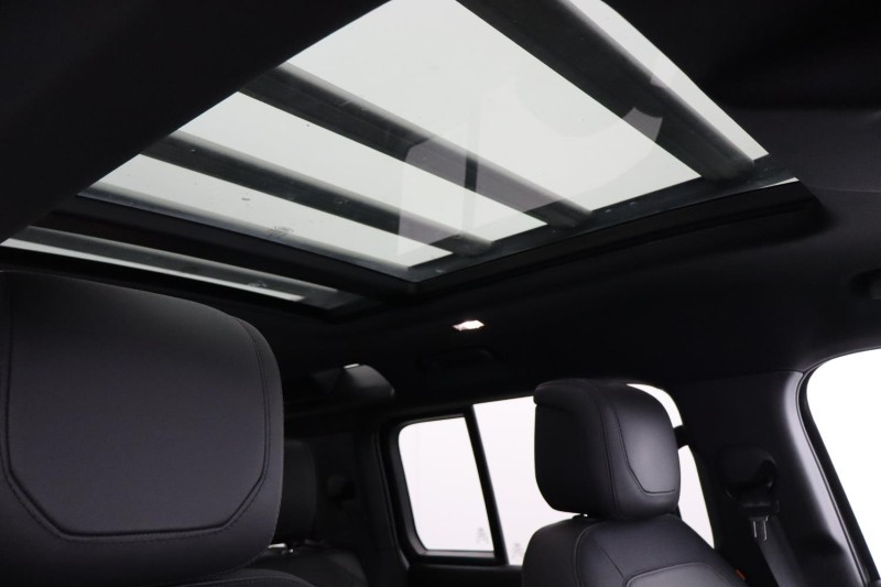 Used Land Rover Defender 2023 for sale - 76981291: Photo 58