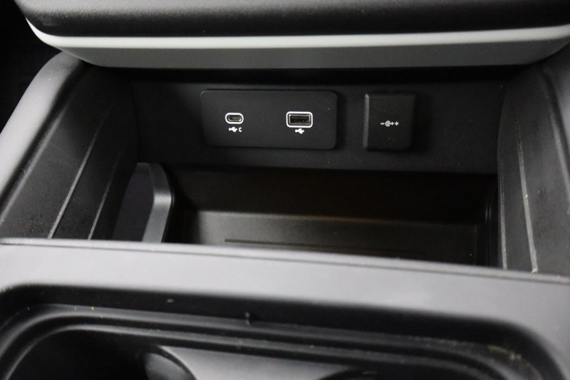 Used Land Rover Defender 2023 for sale - 76981291: Photo 68