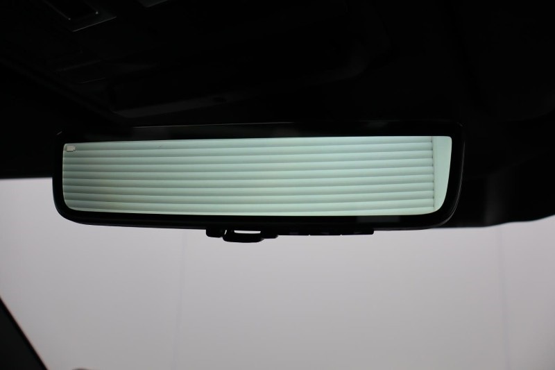 Used Land Rover Defender 2023 for sale - 76981291: Photo 70