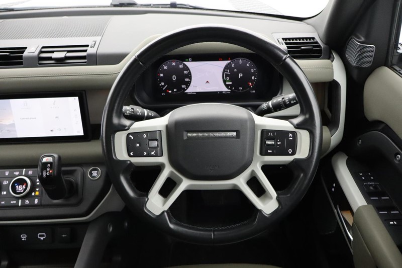 Used Land Rover Defender 2022 for sale - 76981120: Photo 15