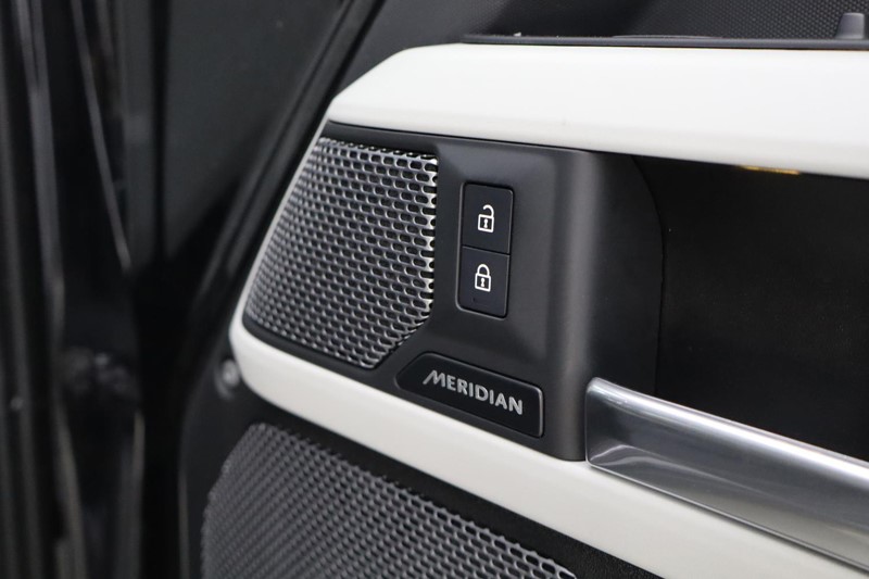 Used Land Rover Defender 2022 for sale - 76981120: Photo 28