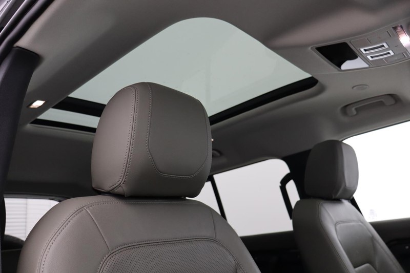 Used Land Rover Defender 2022 for sale - 76981120: Photo 29