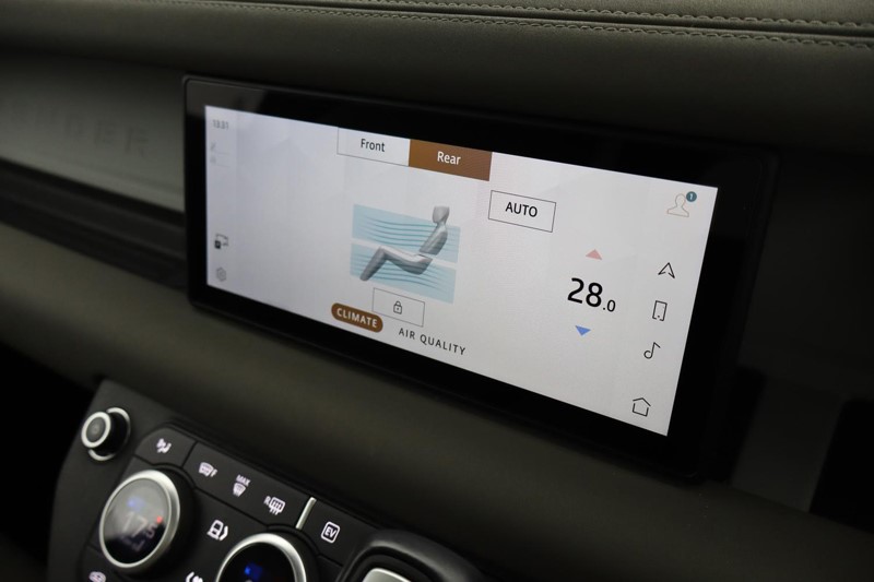 Used Land Rover Defender 2022 for sale - 76981120: Photo 36