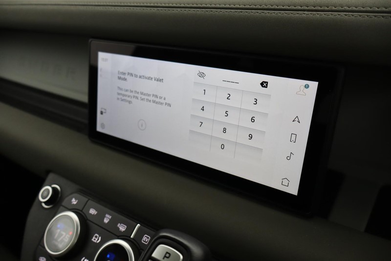 Used Land Rover Defender 2022 for sale - 76981120: Photo 37