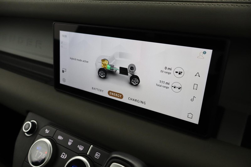 Used Land Rover Defender 2022 for sale - 76981120: Photo 44