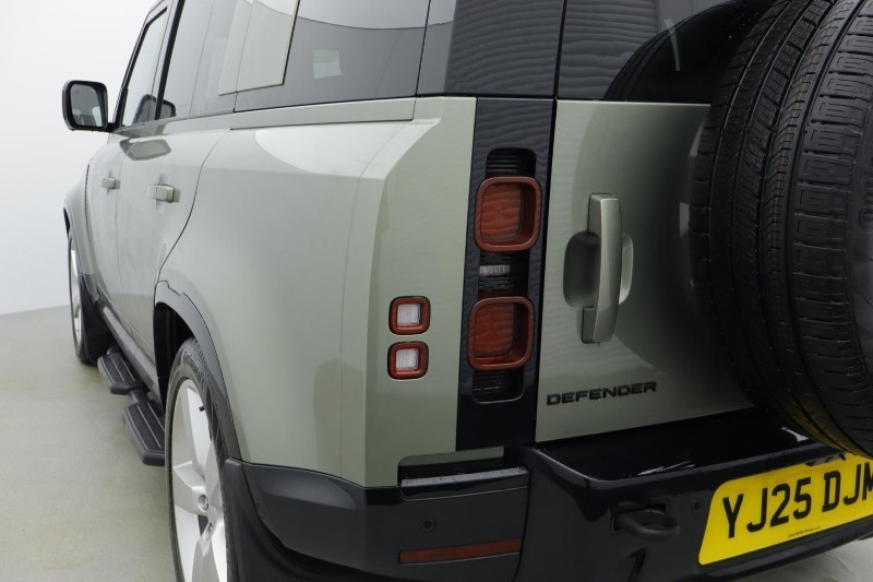 Used Land Rover Defender 2025 for sale - 77528262: Photo 19