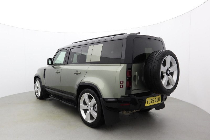 Used Land Rover Defender 2025 for sale - 77528262: Photo 2