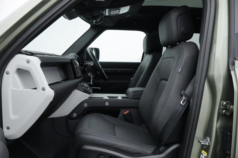 Used Land Rover Defender 2025 for sale - 77528262: Photo 3