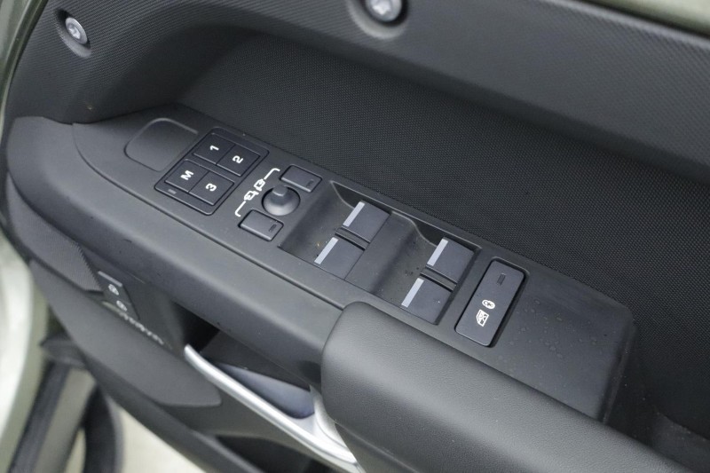 Used Land Rover Defender 2025 for sale - 77528262: Photo 31