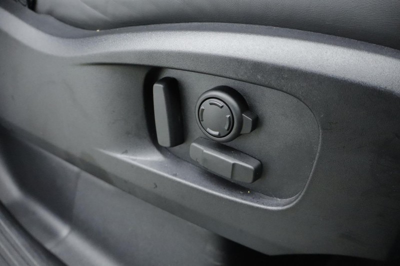 Used Land Rover Defender 2025 for sale - 77528262: Photo 33