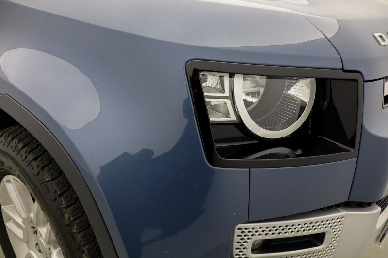 Used Land Rover Defender 2022 for sale - 76982293: Photo 17