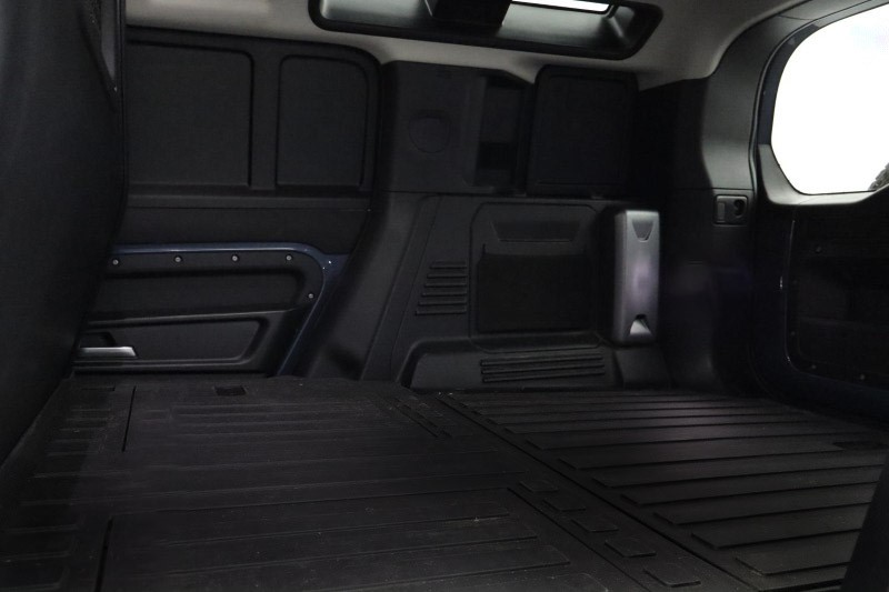 Used Land Rover Defender 2022 for sale - 76982293: Photo 27