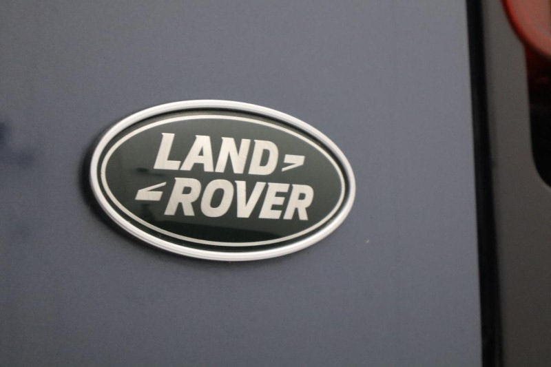 Used Land Rover Defender 2022 for sale - 76982293: Photo 31