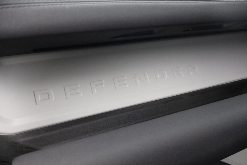 Used Land Rover Defender 2022 for sale - 76982293: Photo 42