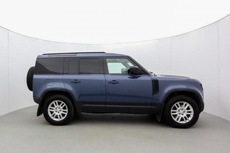 Used Land Rover Defender 2022 for sale - 76982293: Photo 5