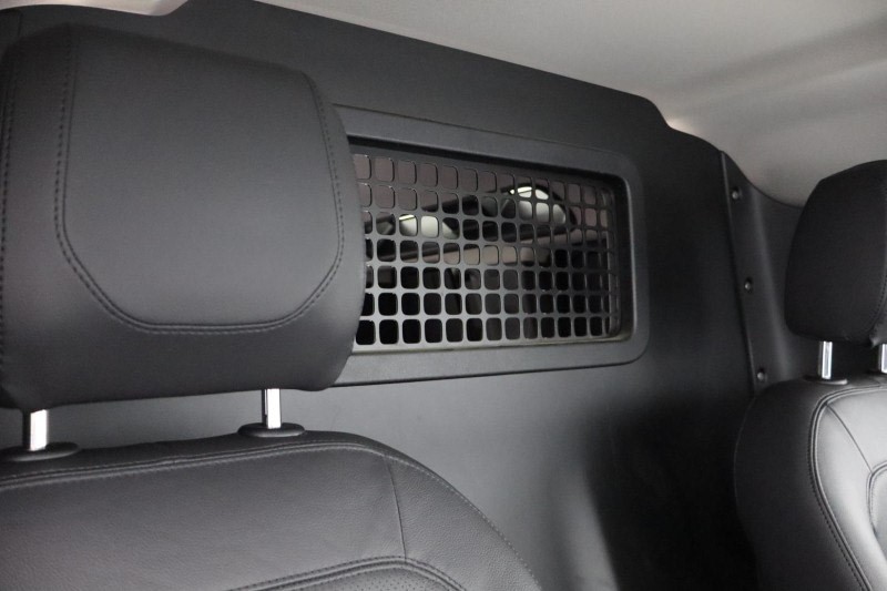 Used Land Rover Defender 2022 for sale - 76982293: Photo 53