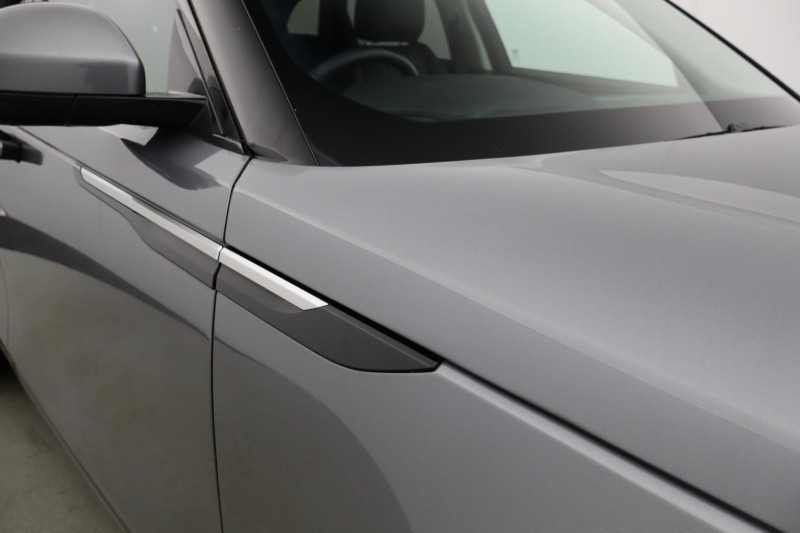 Used Land Rover Range Rover Velar 2021 for sale - 77616220: Photo 21