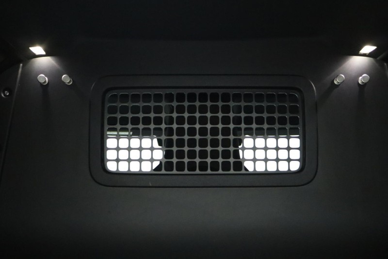 Used Land Rover Defender 2025 for sale - 78199114: Photo 27