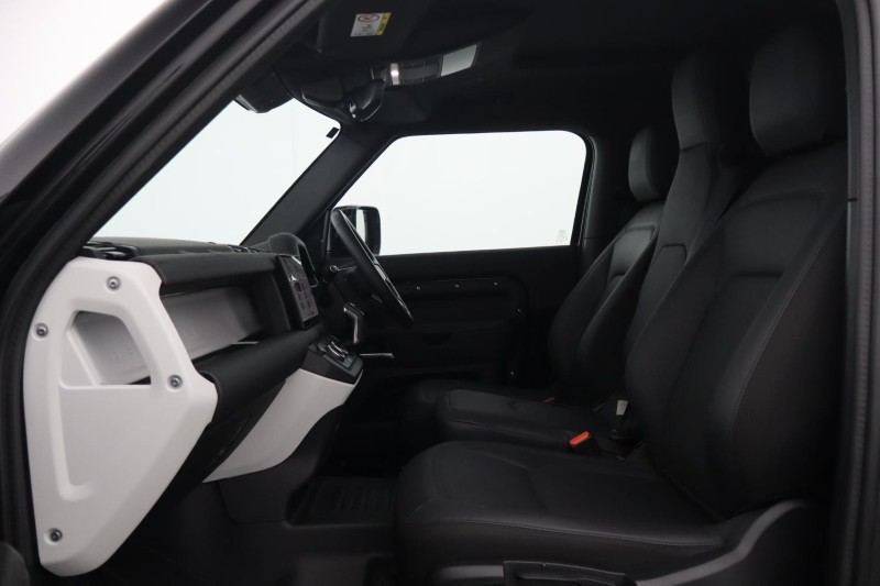 Used Land Rover Defender 2025 for sale - 78199114: Photo 3
