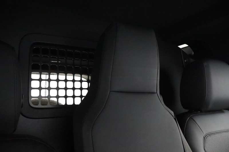 Used Land Rover Defender 2025 for sale - 78199114: Photo 4