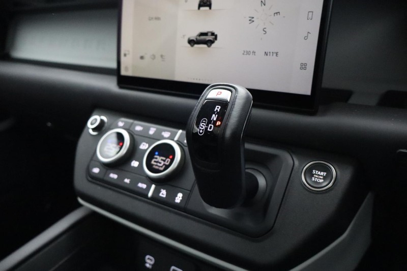 Used Land Rover Defender 2023 for sale - 77988588: Photo 13