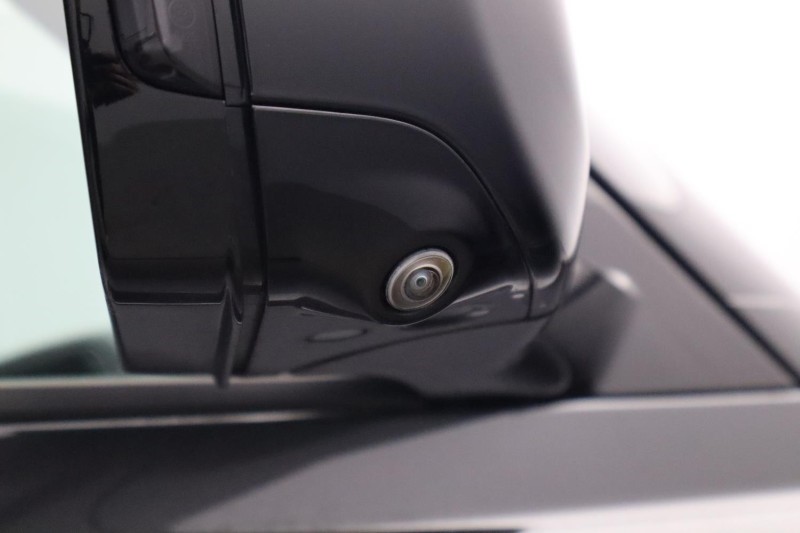 Used Land Rover Defender 2023 for sale - 77988588: Photo 34