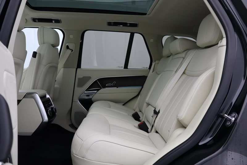 Used Land Rover Range Rover 2023 for sale - 76982430: Photo 4