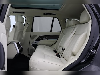 Used Land Rover Range Rover 2023 for sale - 76982430: Photo