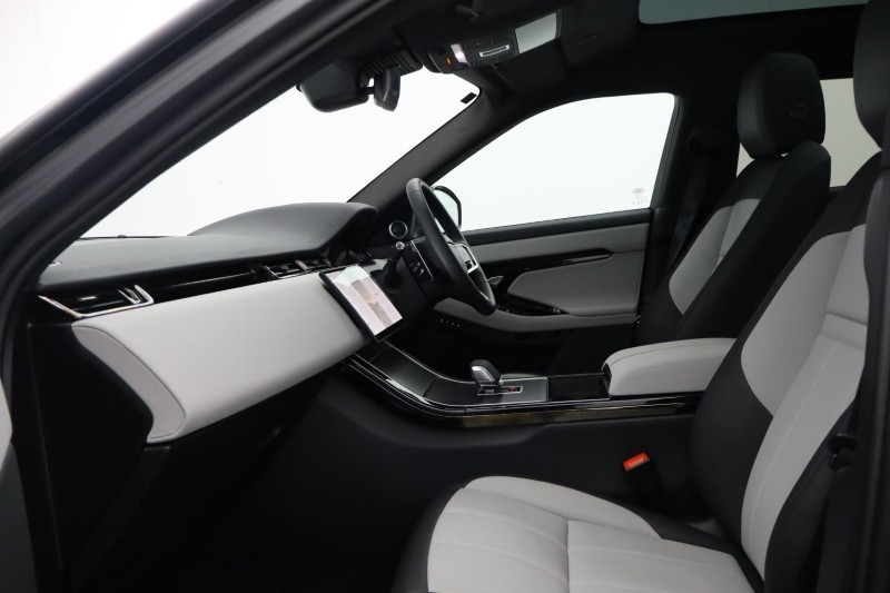 Used Land Rover Range Rover Evoque 2025 for sale - 77997065: Photo 3