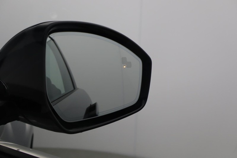 Used Land Rover Range Rover Evoque 2025 for sale - 77997065: Photo 34