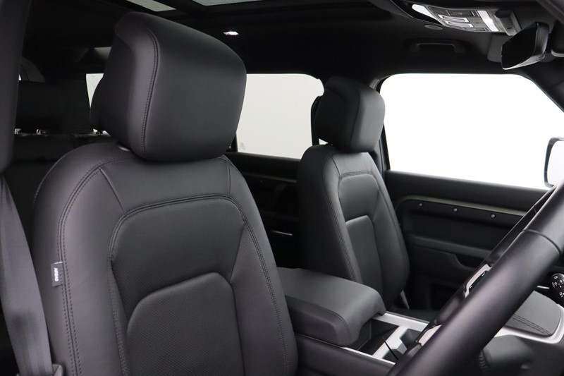 Used Land Rover Defender 2024 for sale - 77459863: Photo 30