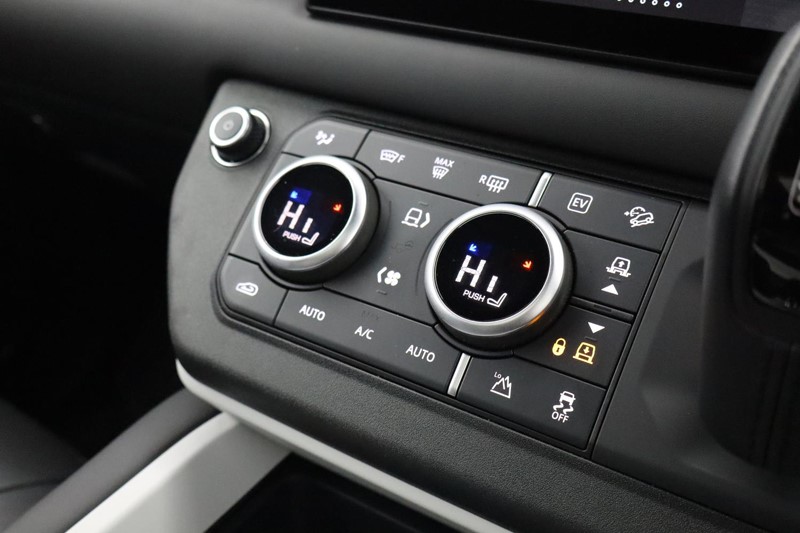 Used Land Rover Defender 2024 for sale - 77459863: Photo 36