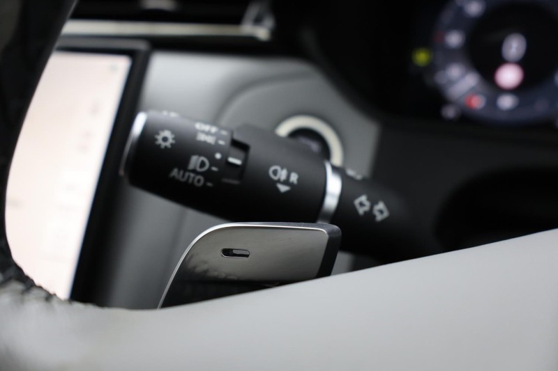 Used Land Rover Range Rover Velar 2024 for sale - 77137831: Photo 49