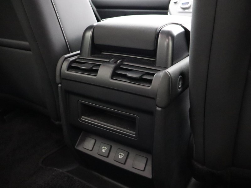 Used Land Rover Defender 2025 for sale - 76981238: Photo 18