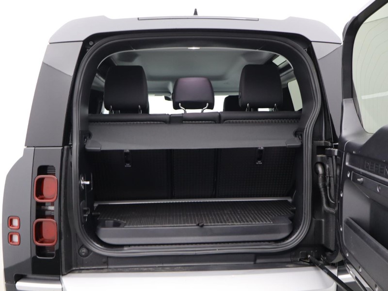 Used Land Rover Defender 2025 for sale - 76981238: Photo 27