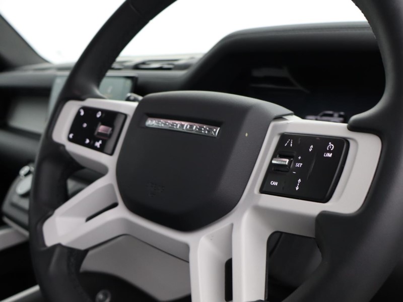 Used Land Rover Defender 2025 for sale - 76981238: Photo 45