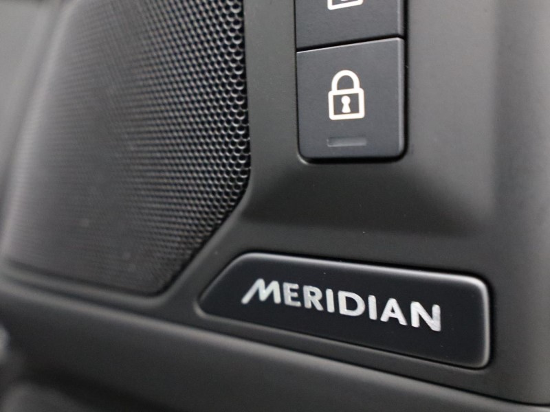 Used Land Rover Defender 2025 for sale - 76981238: Photo 46