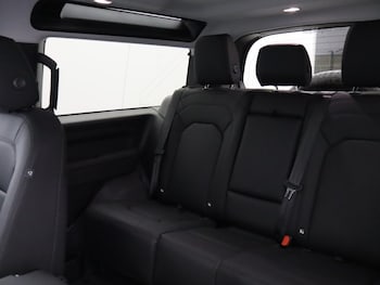 Used Land Rover Defender 2025 for sale - 76981238: Photo