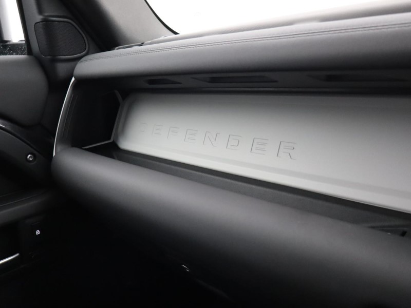 Used Land Rover Defender 2025 for sale - 76981238: Photo 56