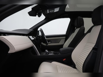Used Land Rover Discovery Sport 2024 for sale - 78592584: Photo